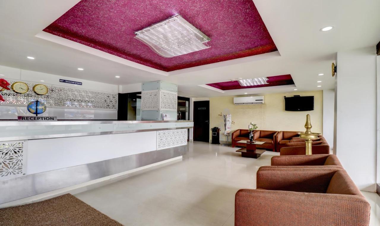 Hotel Luciya Kochi Eksteriør bilde