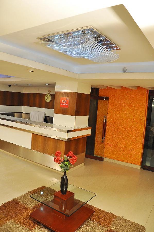 Hotel Luciya Kochi Eksteriør bilde